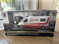 Zdalnie sterowana karetka ambulans Mercedes Benz Sprinter 1/18