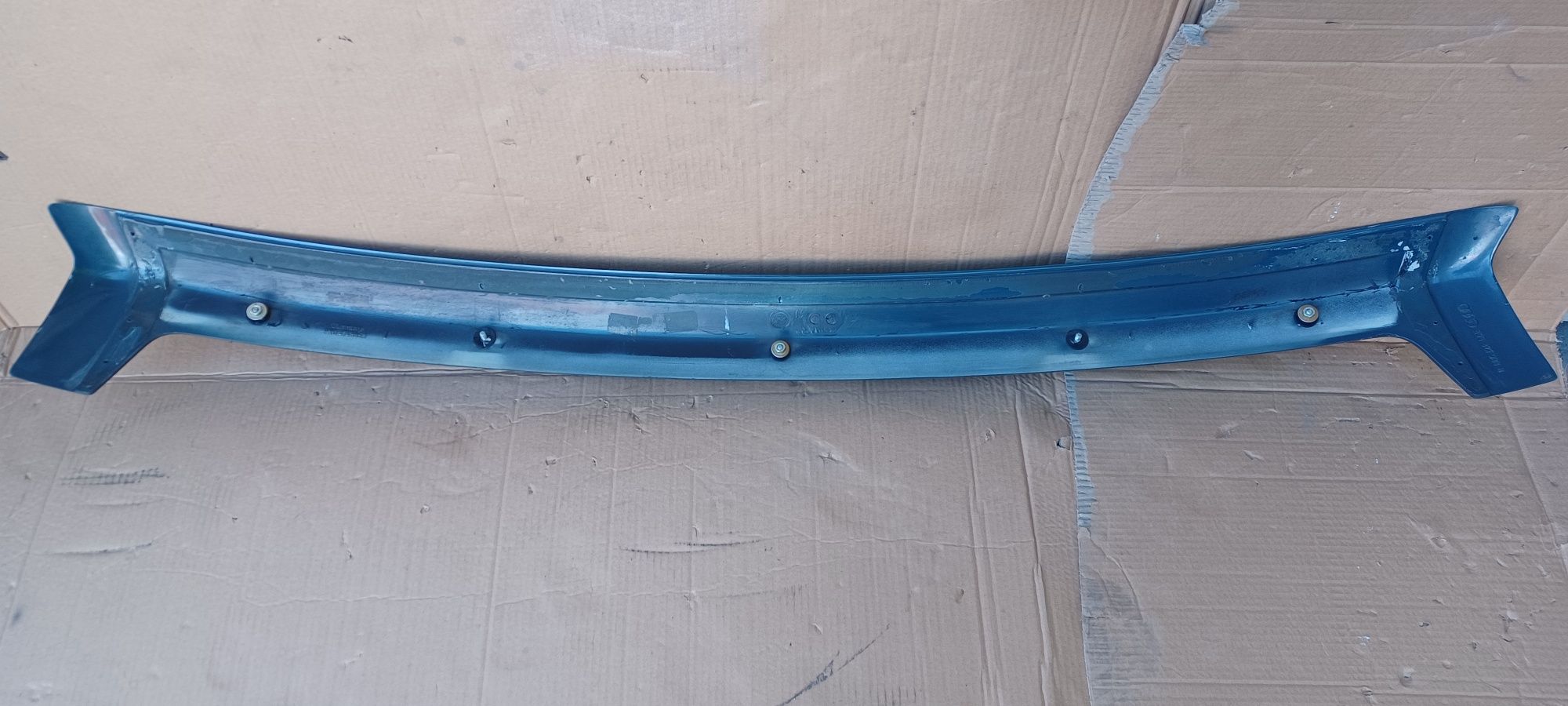 Spoiler klapa tył  Audi 80 b3