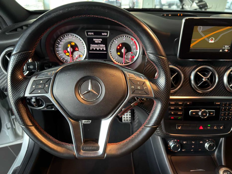 Mercedes A200 AMG (Motor Mercedes)