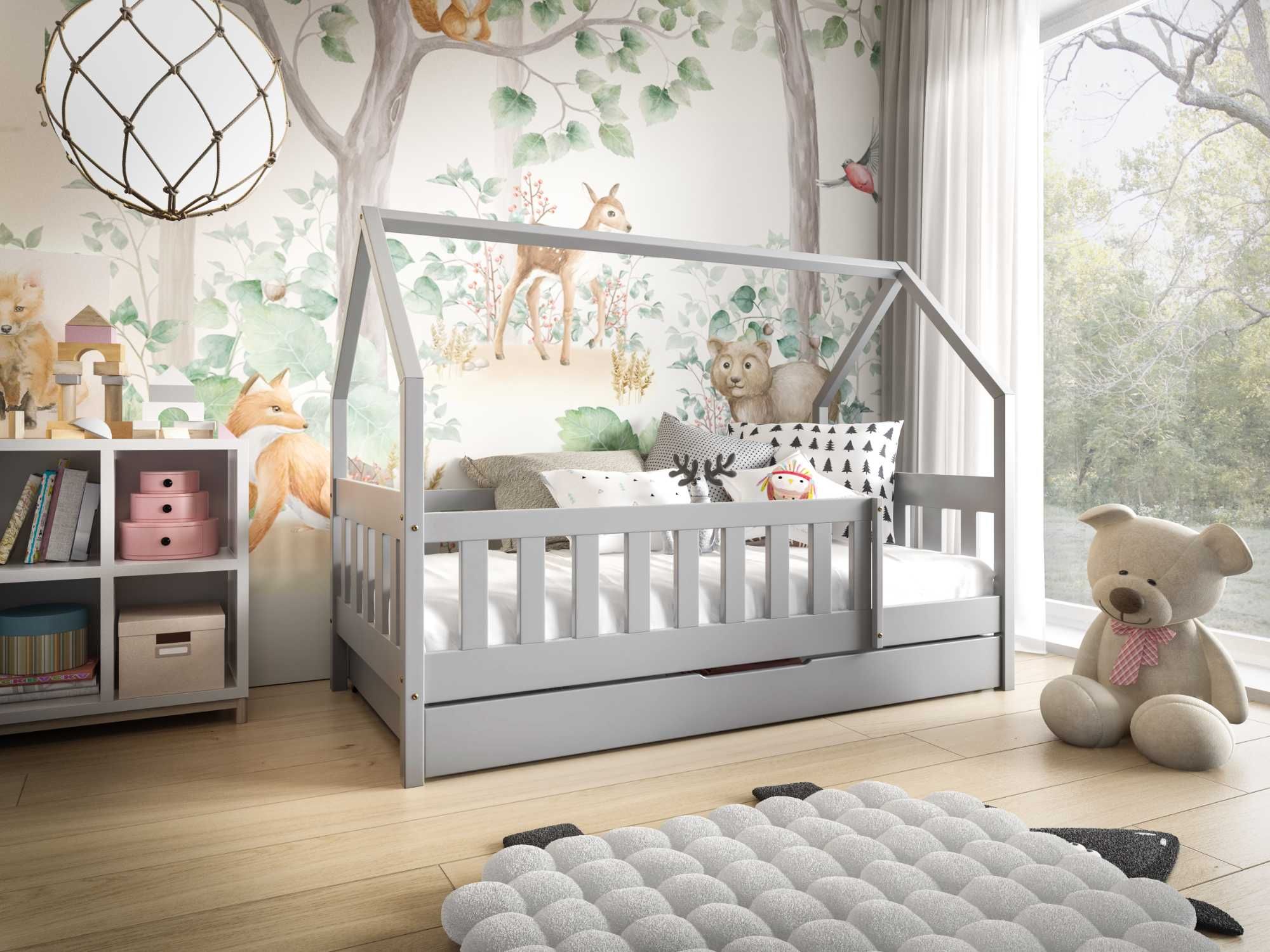 Sosnowe łóżko dla dziecka LUNA domek z materacem w zestawie