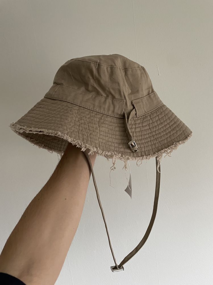 Jacquemus Bucket Hat Chapeu de Pesca Chuva Sol Preto Bege
