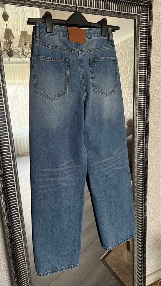 Голубые джинсы Alexander Wang