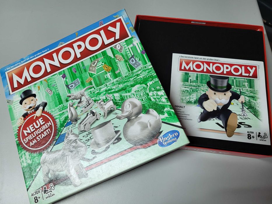 Monopoly (Alemao) - Jogo de Tabuleiro Monopolio - Novo e selado