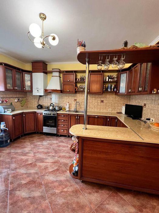 Продається будинок біля Львова!