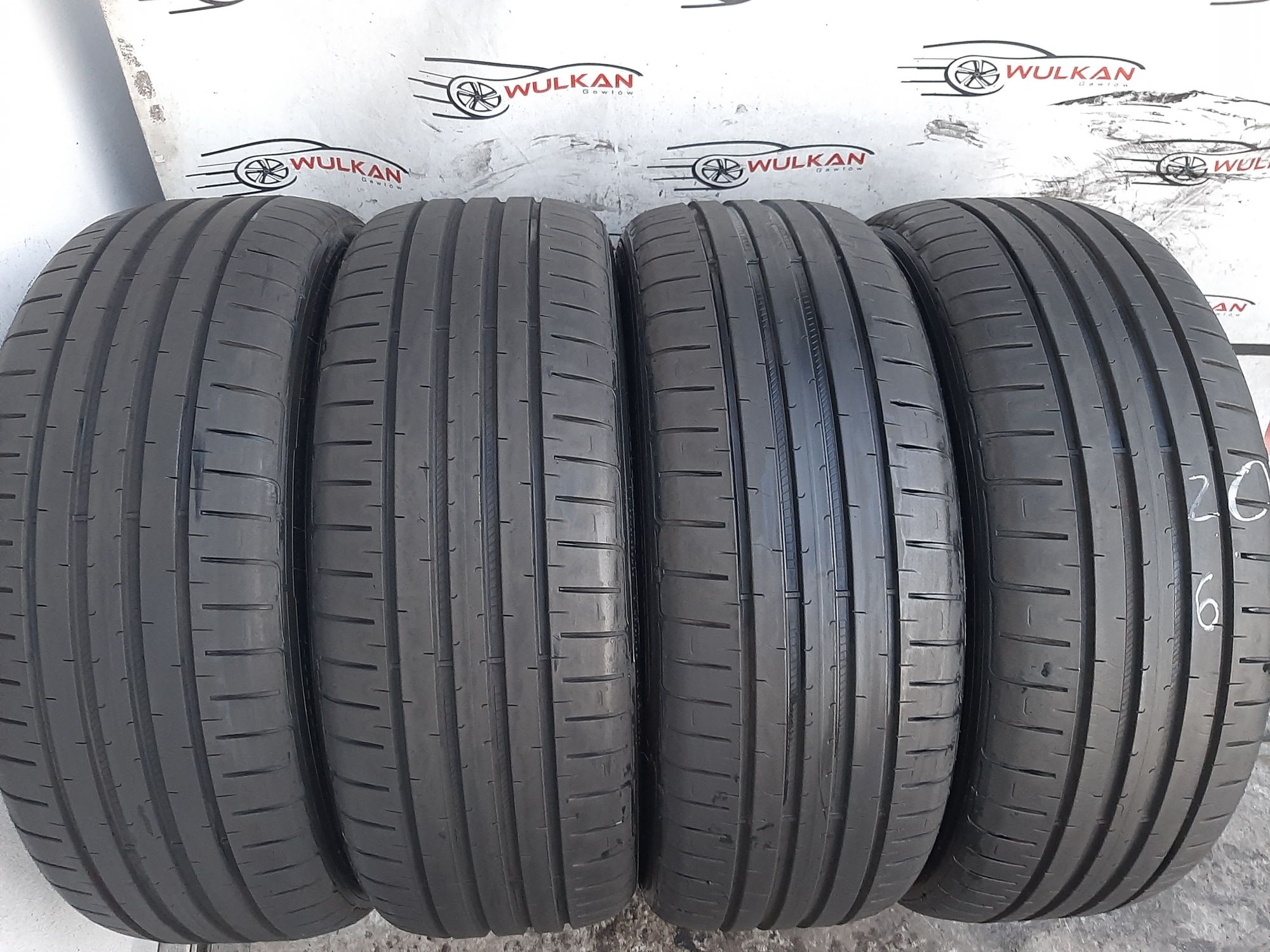 4x 215/50r19 93T Goodyear EfficientGrip Performance