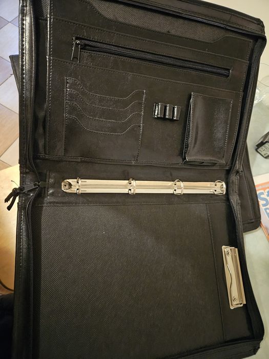 Teczka aktówka na dokumenty