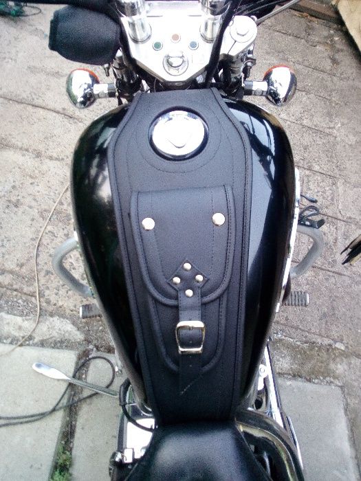 Накладка (галстук) кофр на бак для мото Honda Steed