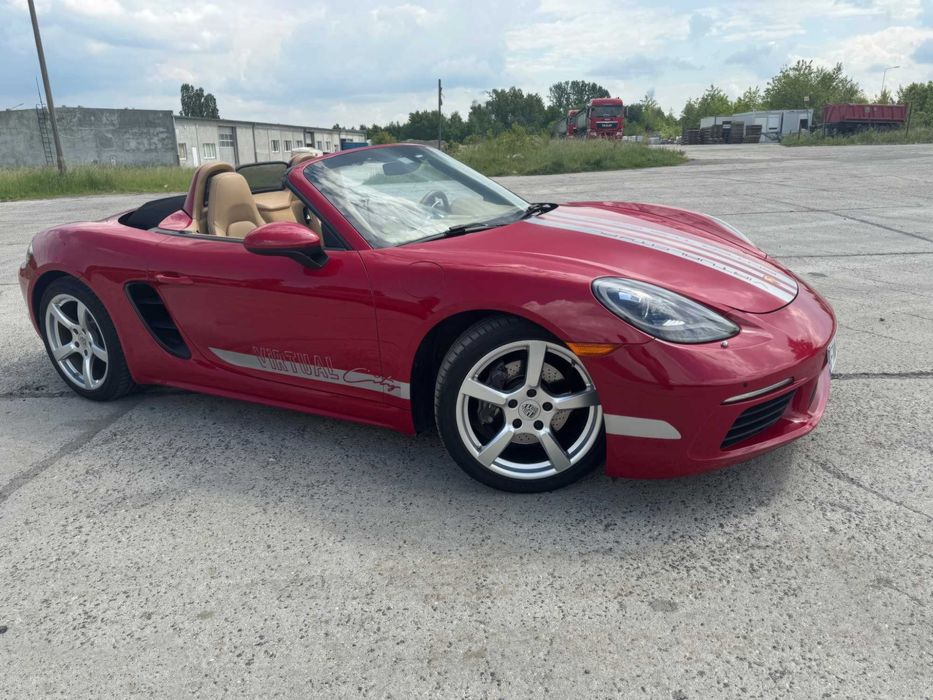 Porsche 718 Boxster      2017