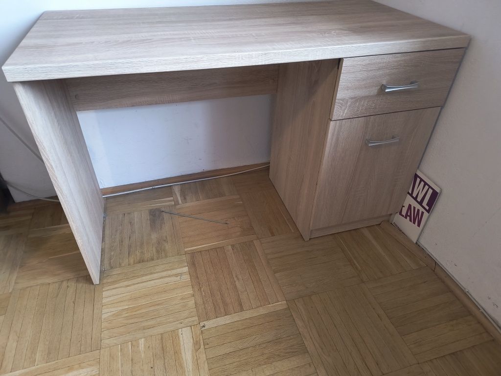 Sprzedam komodę i biurko