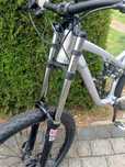 Duży profesjonalny  rower GIANT do downhillu , ROCK SHOX. OKAZJA.