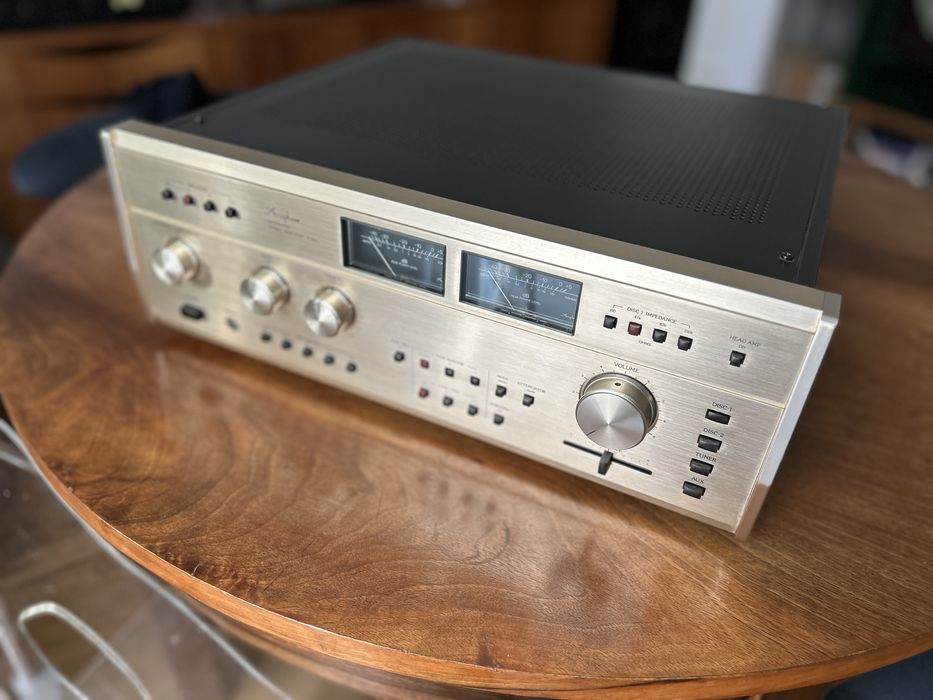 ACCUPHASE E 303 stan idealny