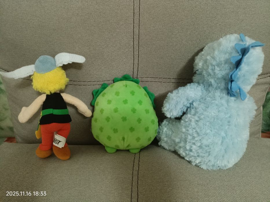 М'яка іграшка динозавр Астерікс,