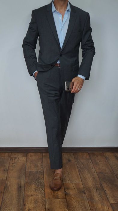 Garnitur Hugo Boss Wełna Rozmiar 50 Kolor Szary