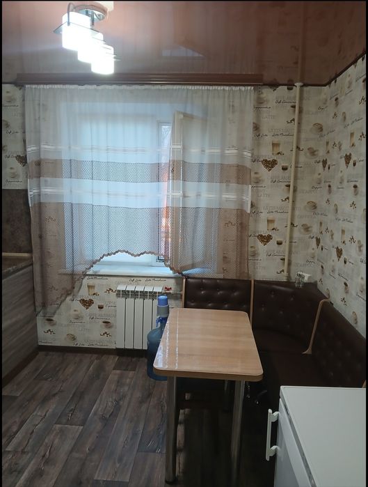 Сдаю посуточно 2 однокомнатные квартиры , цена 900гр каждая .