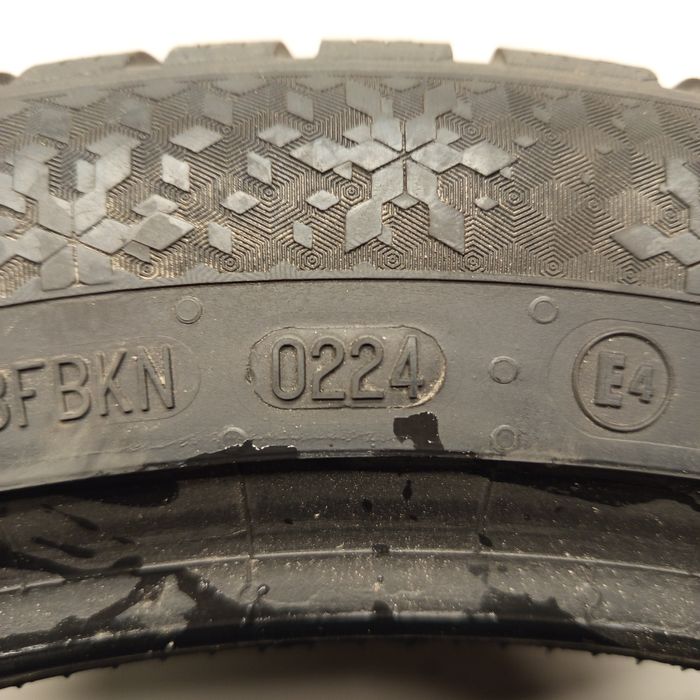 235/45R17 Continental WinterContact Ts 870p