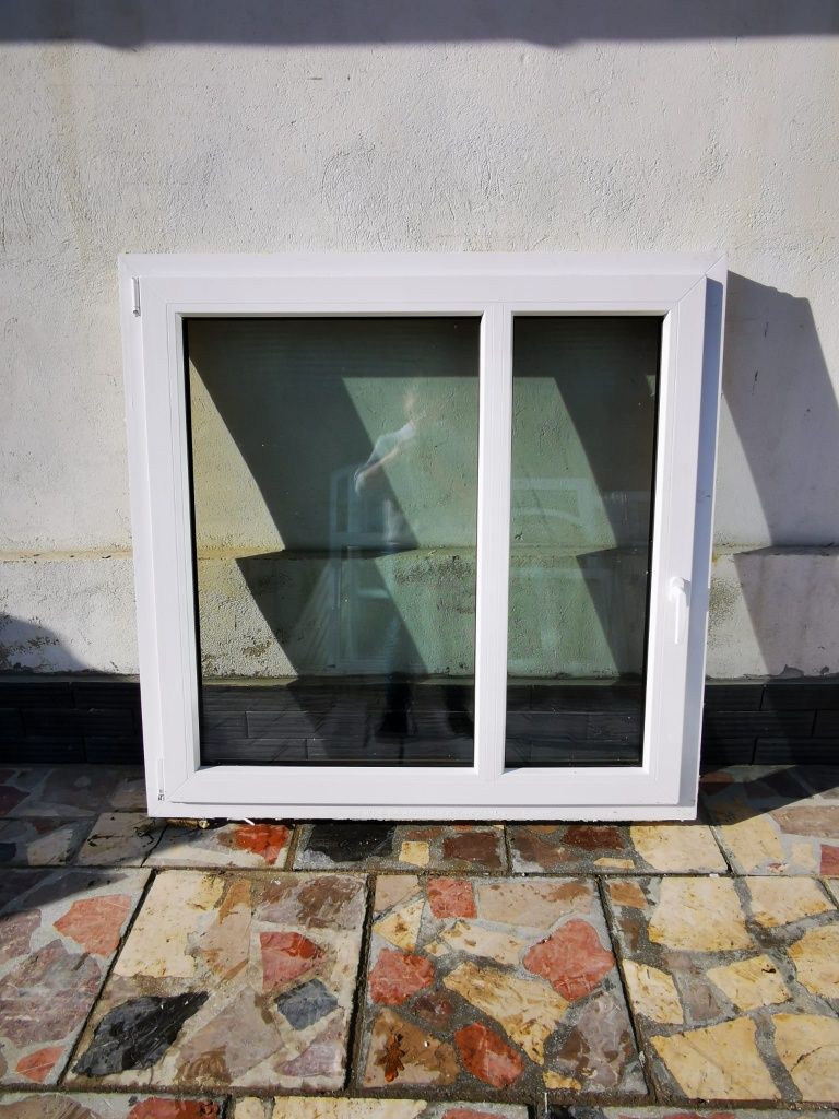 Okna okno Brąz pomarańcz 133x134 potrójna szyba DOWÓZ CAŁY KRAJ