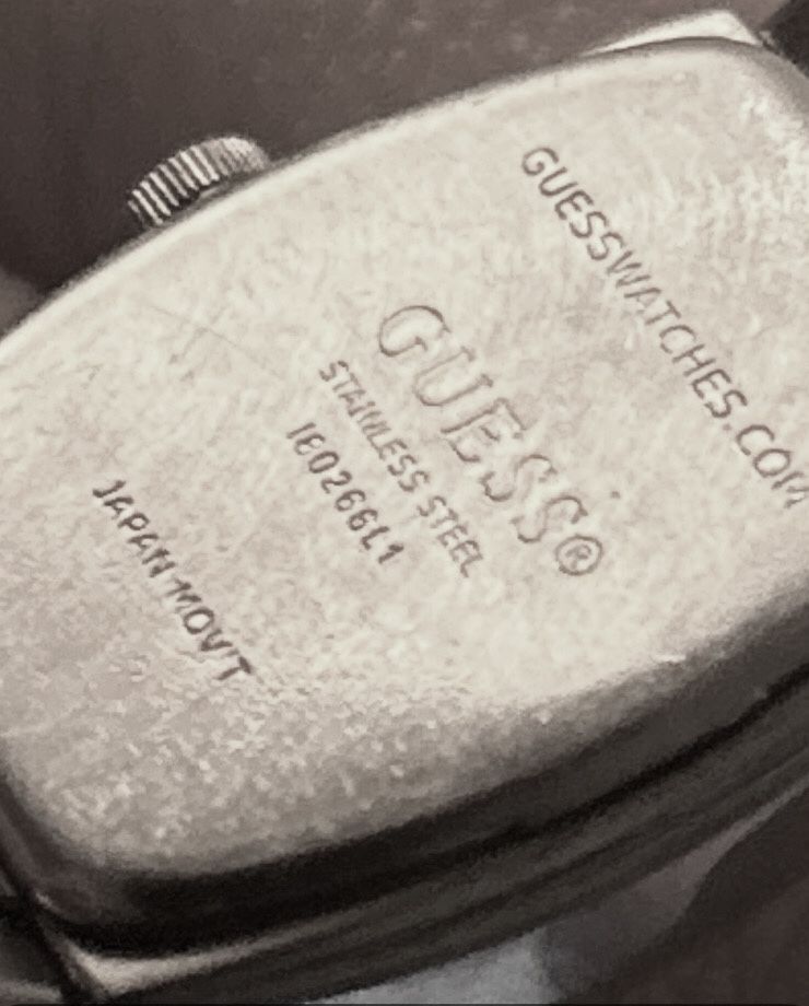 Часы женские GUESS