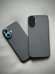 Ультратонкий карбоновый чехол iPhone 16 | 16 Plus