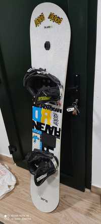 Prancha snowboard + fixadores + botas