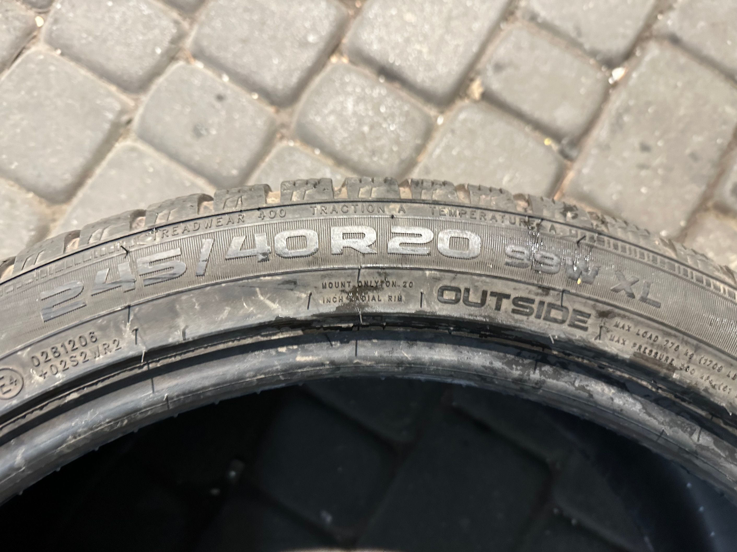 Opona Nokian WR A4 - 245/40/20