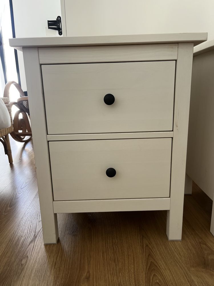 2 Mesa cabeceira hemnes ikea