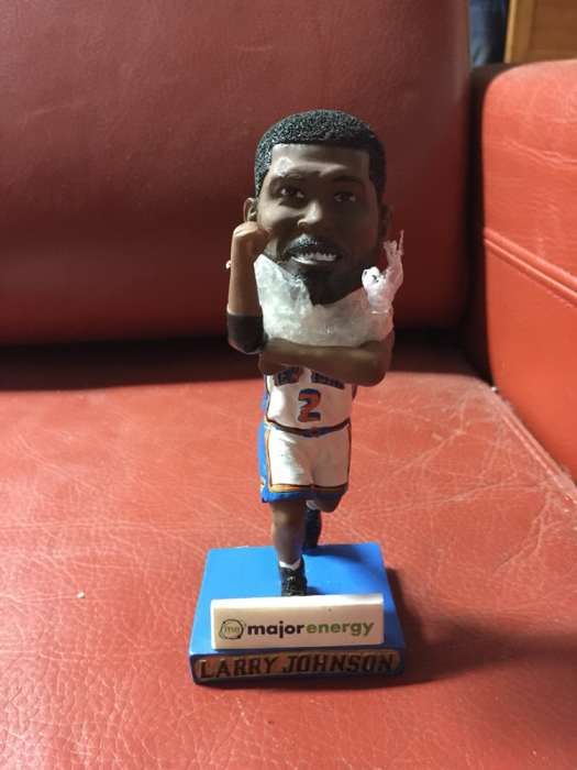 Mascote Larry Johnson knicks nova