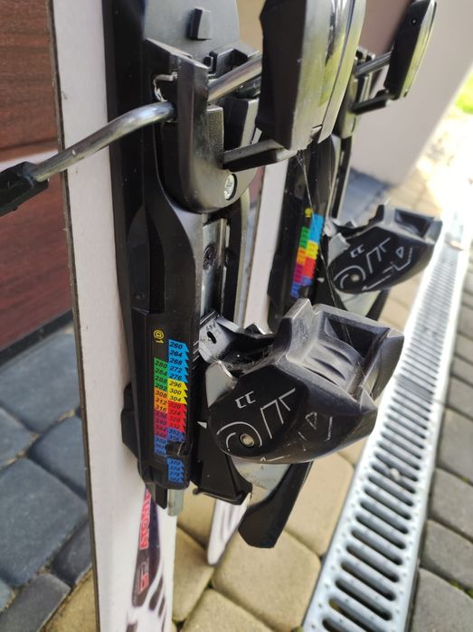 Narty Atomic drive 6 153 cm