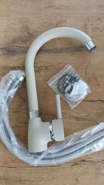 Bateria zlewozmywakowa granitowa.