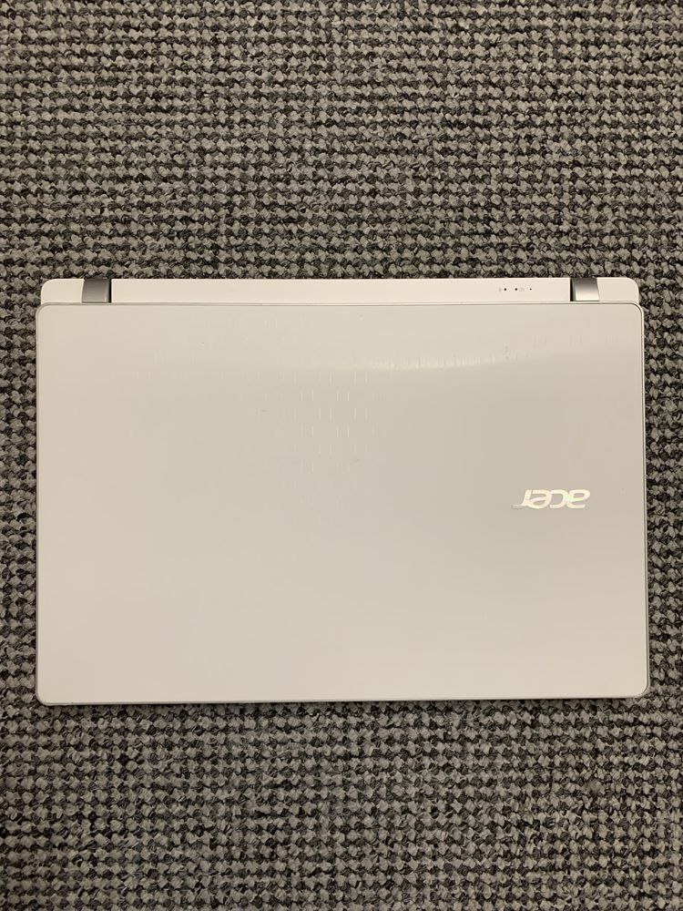 Acer Aspire V13 V3-371 i3
