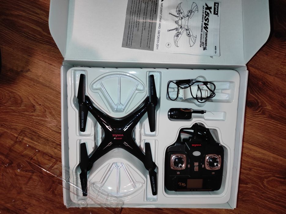 Dron SYMA X5SW idealny dla dzieci