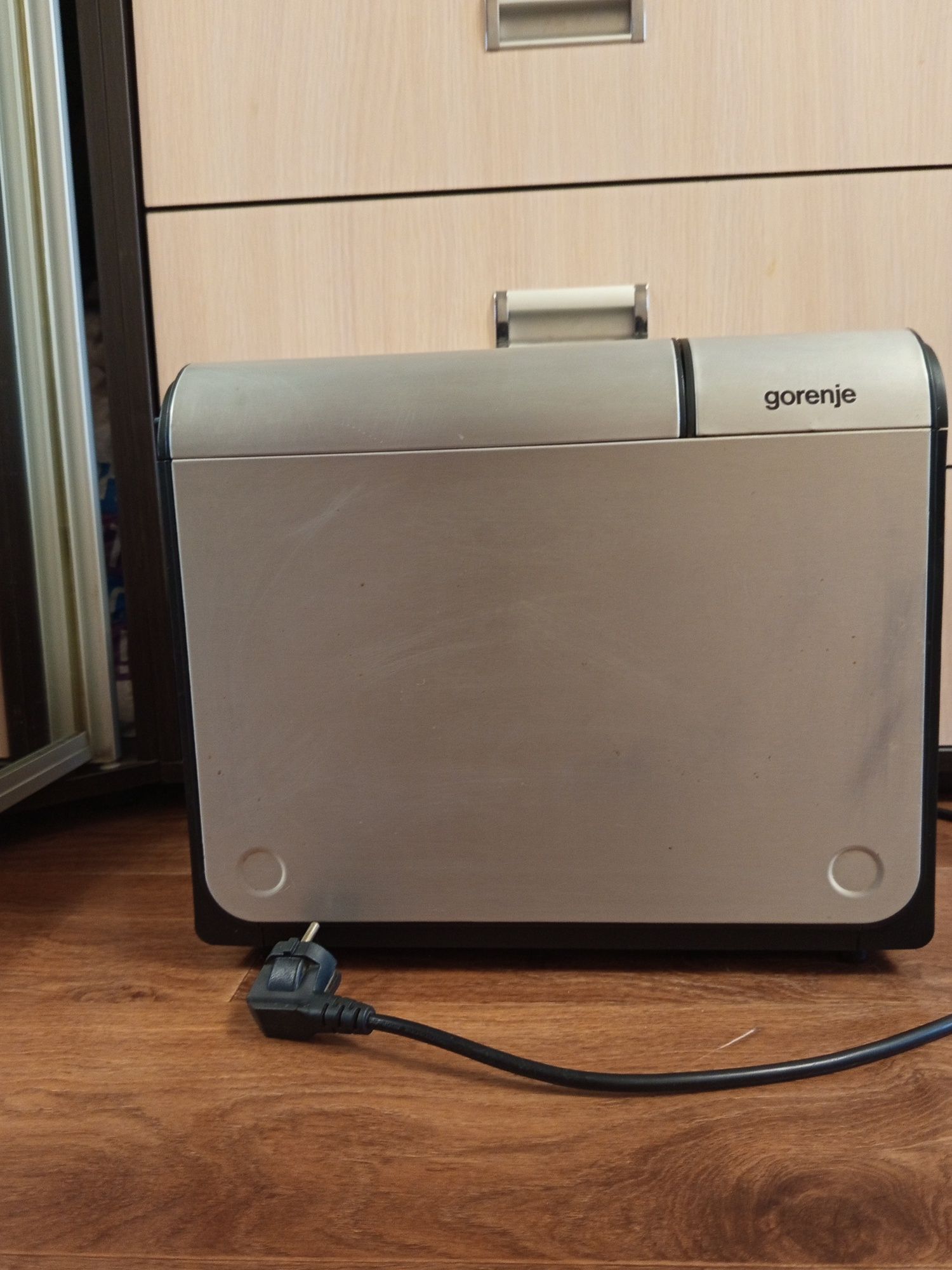 Хлебопечка Gorenje BM 900 AL