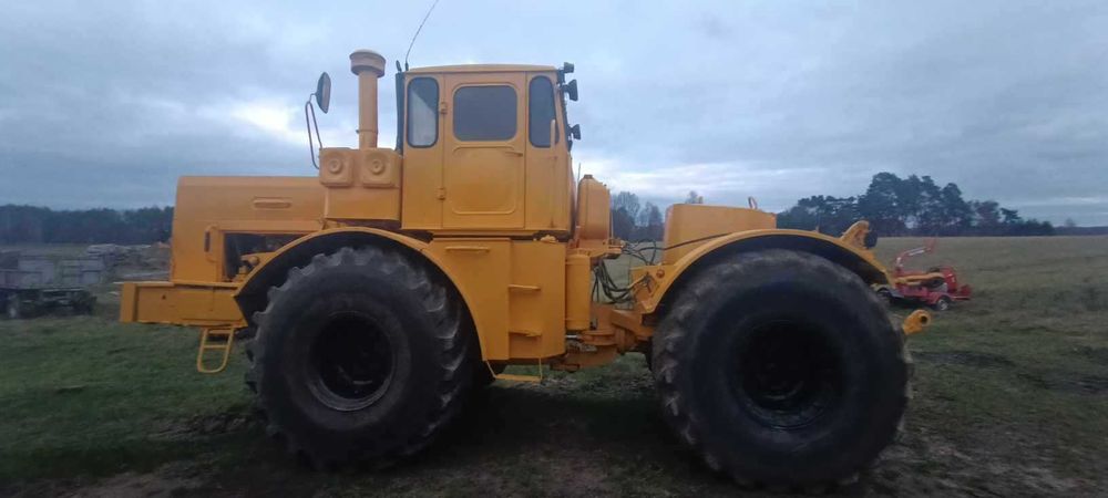 kirowiec k701 kirovets k700 V12 kir bliźniaki