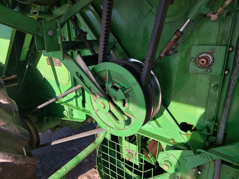 Комбайн john deere 1042 техніка в  доглянутому стані