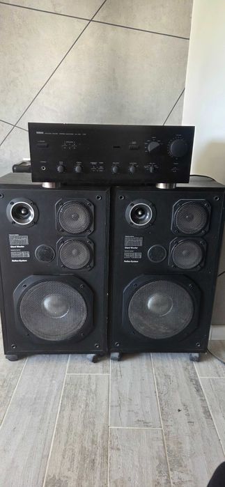 sprzedam wzmacniacz YAMAHA AX 750