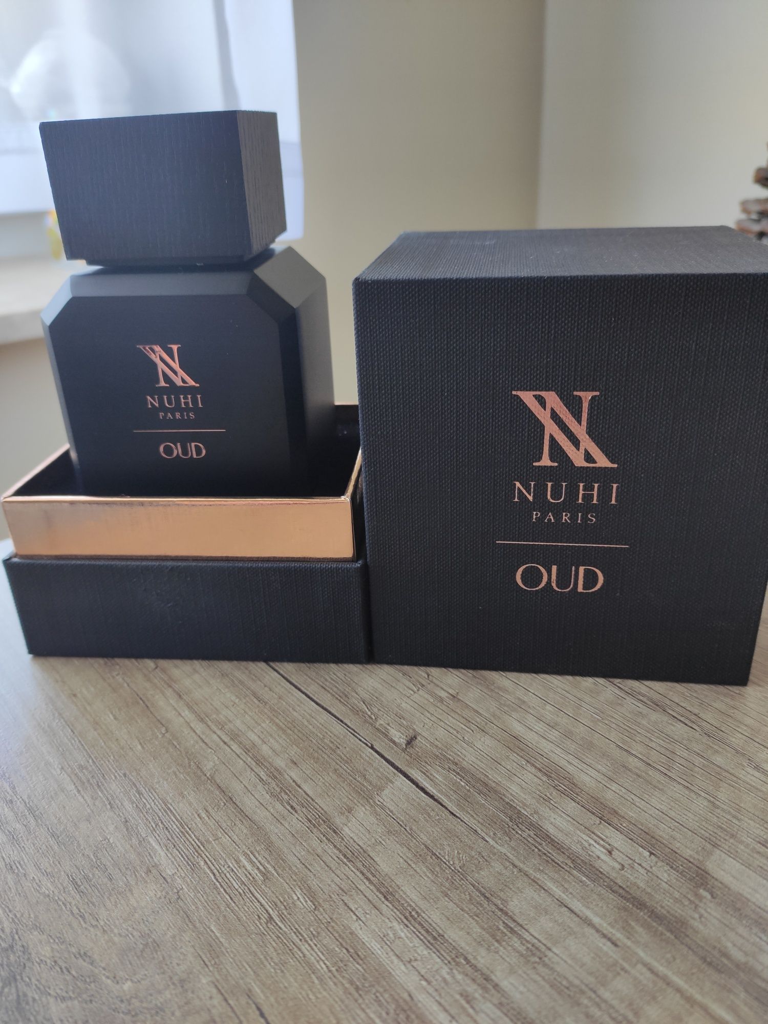 Perfumy NUHI Paris OUD