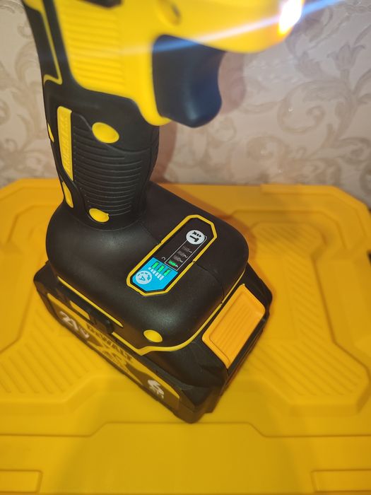 1000Nm! Акумуляторний гайковерт DeWalt, Гайковерт акумуляторний DeWalt