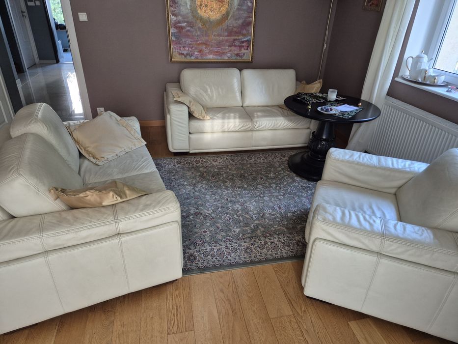 Komplet mebli skórzanych 2 sofy i fotel