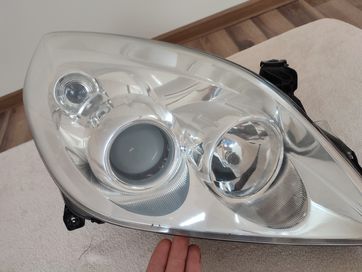 Lampy przednie Vectra C polift