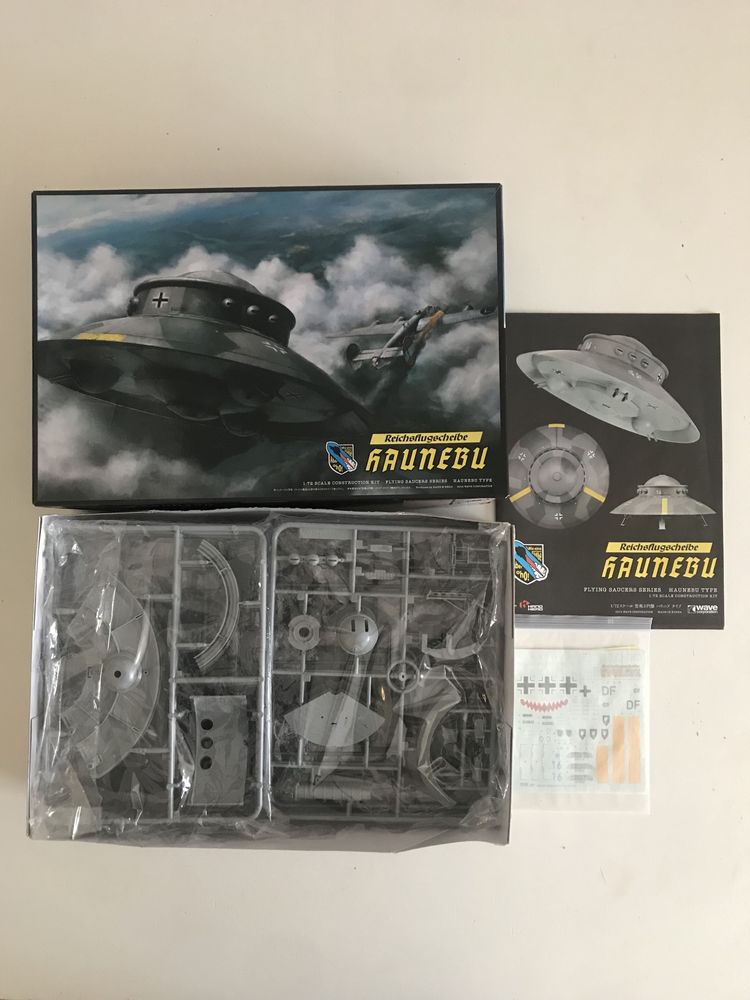 Wave Corporation Reichsflugscheibe HAUNEBU - model kolekcjonerski 1:72