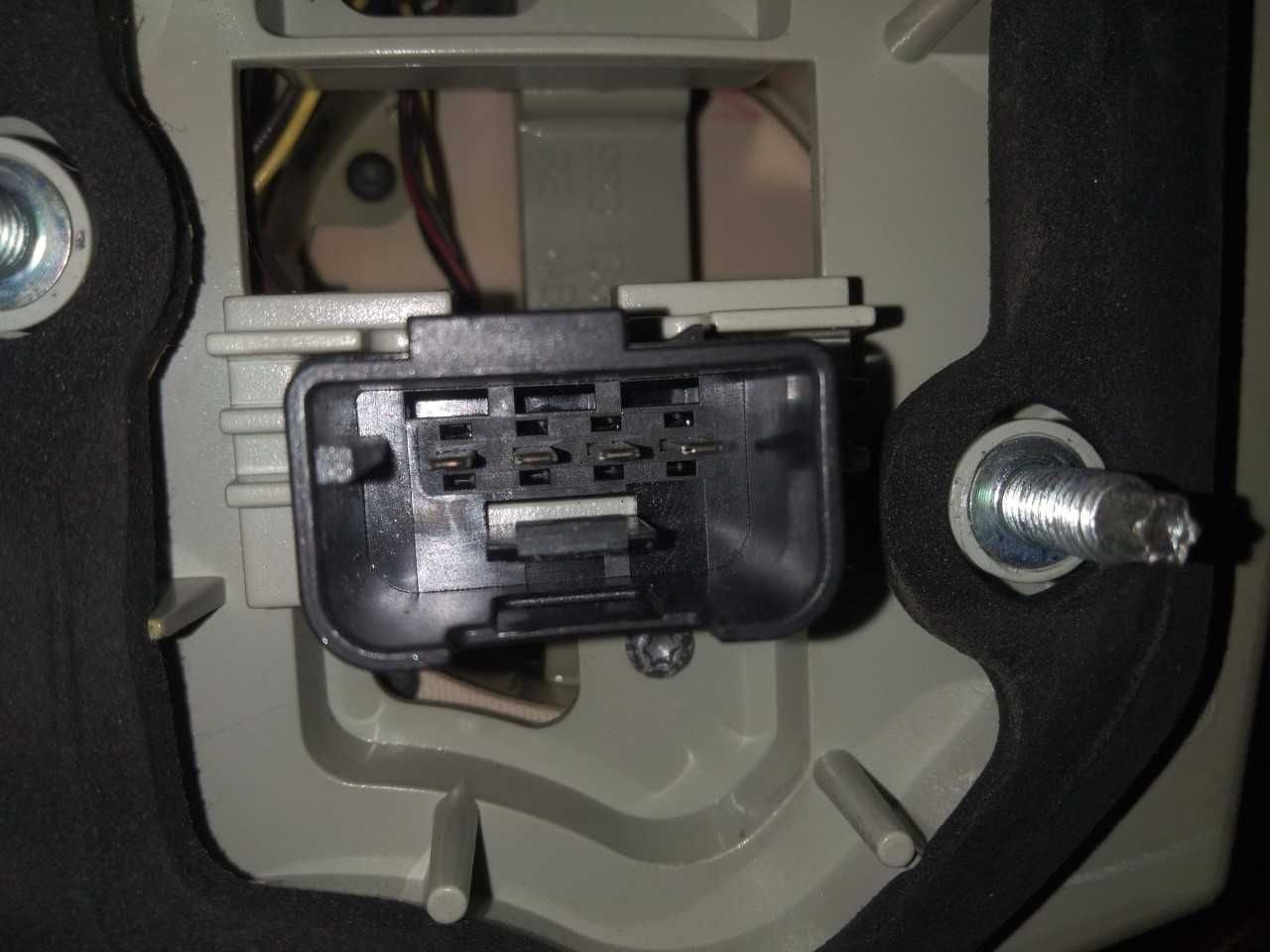 Farolim Ilharga Dto Volkswagen Jetta Iv