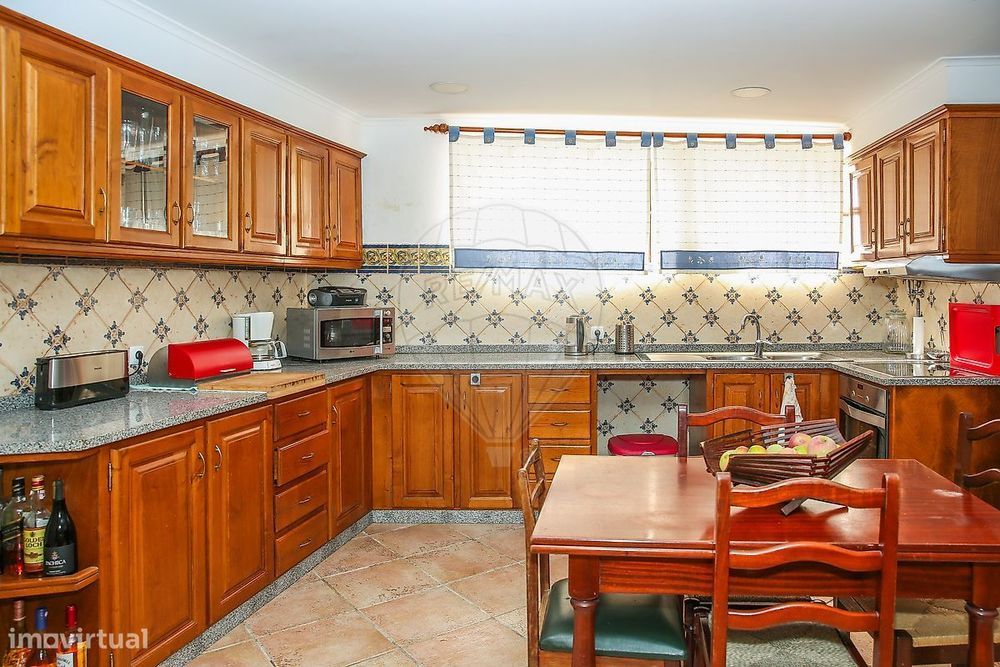 Moradia T5 para venda