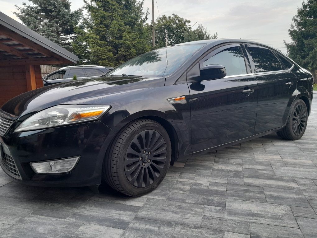 Ford Mondeo diesel 2.0 titanium. Convers,Alcantara,Start Stop