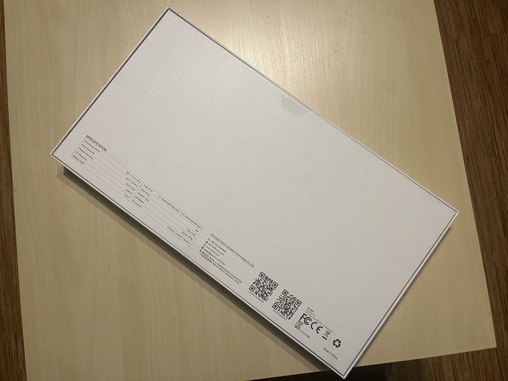 tablet graficzny huion hs610 nie używany, nie odpakowany, na gwarancji