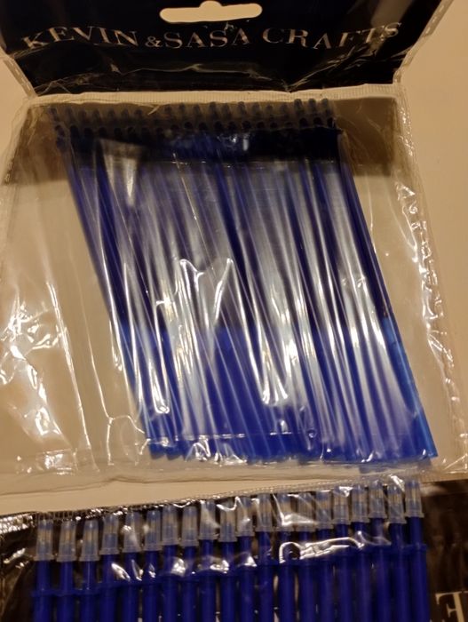 Zestaw długopisów 8 sztuk wkładów 40