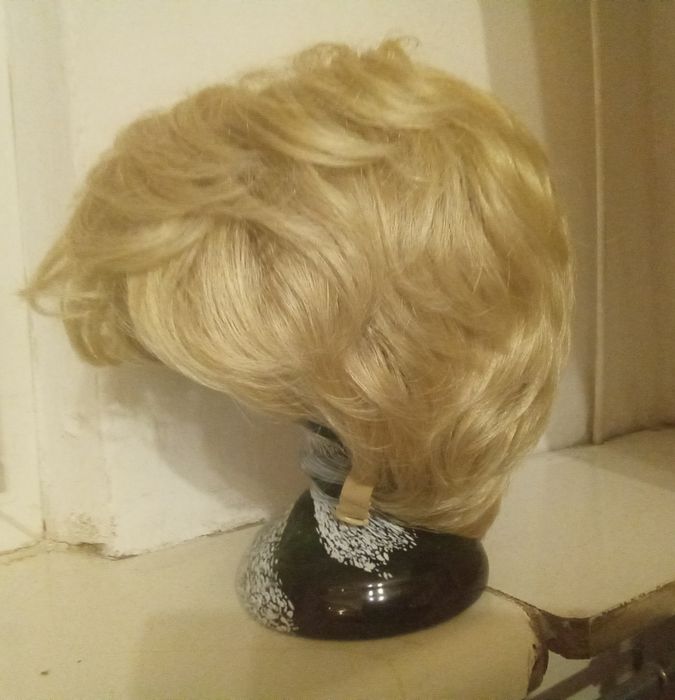 Peruka krótka blond nowa r. 57