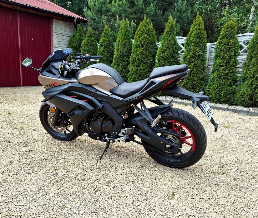 Motobi dl strada 125 sport titanium