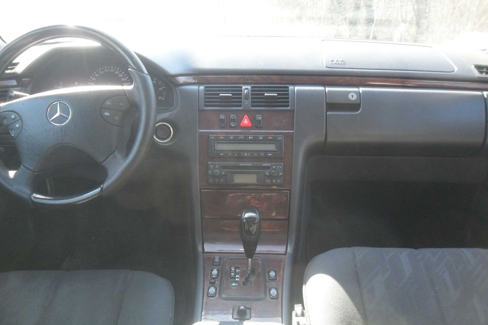 Мерседес Е класс