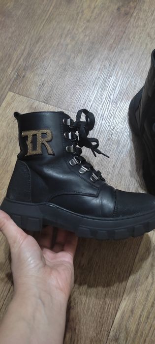 Шкіряні зимові ботіночки 32розміру