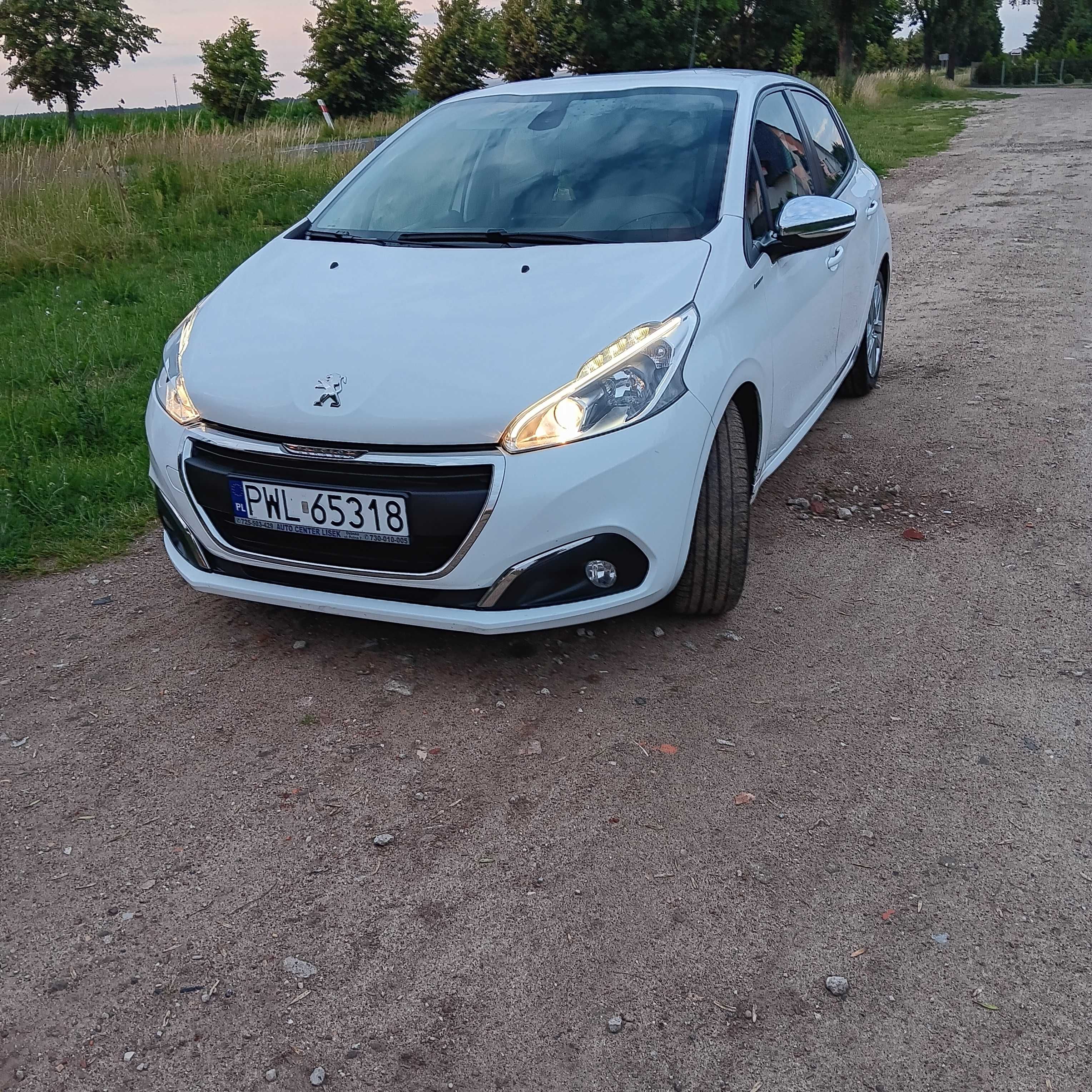 Peugeot 208 w bdb stanie