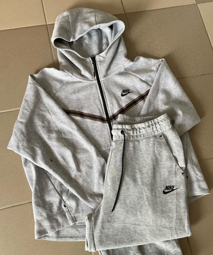 Костюм nike tech fleece